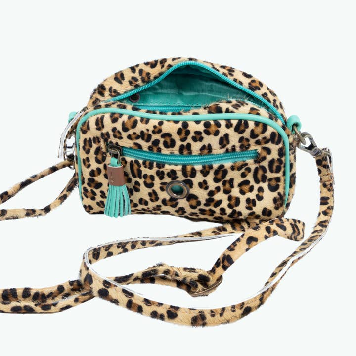 Dog with a Mission - Wholesale Crossbody Bag - Women's - Walk the dog crossbody bag