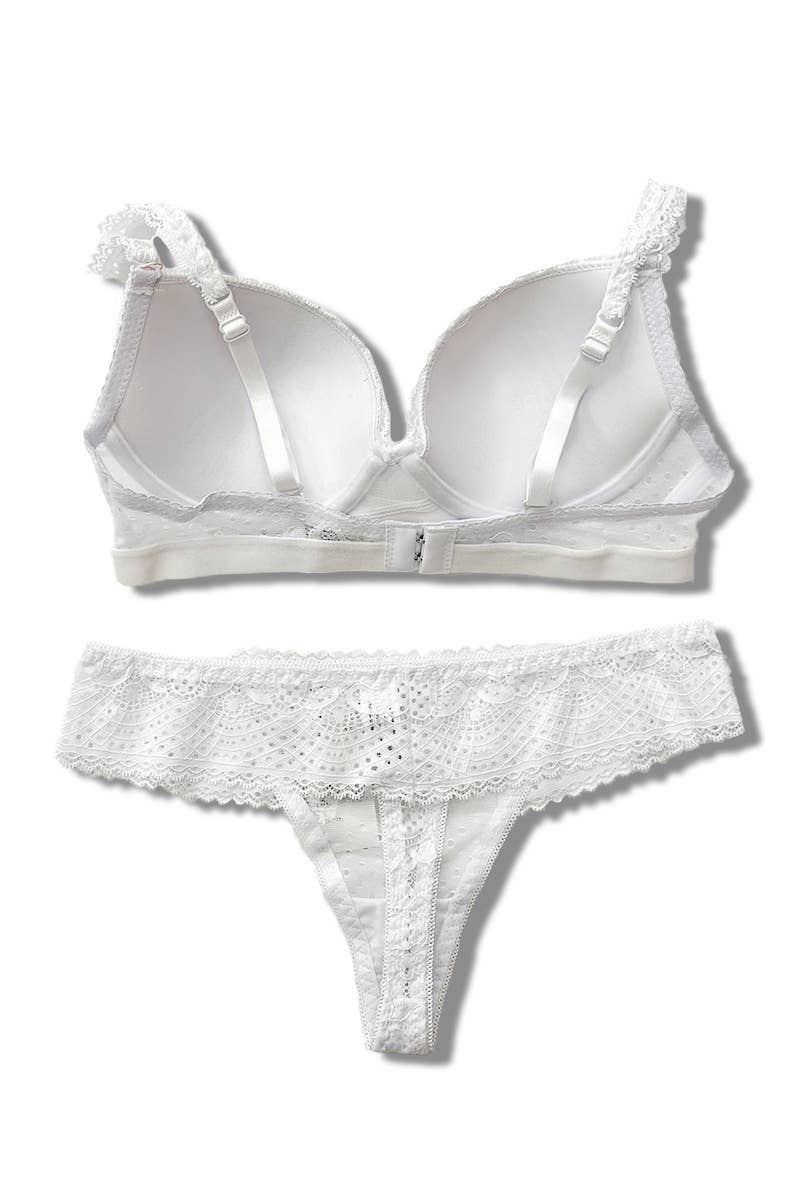 Belle Com'Elle - Vente Ensemble de lingerie – femme - Ensemble Soutien-gorge + String Bonnet B / AZ1701211