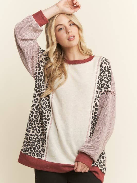 ET7999-11 LONG SLEEVE ANIMAL COLOR BLACK TOP for wholesale by HEIMISH