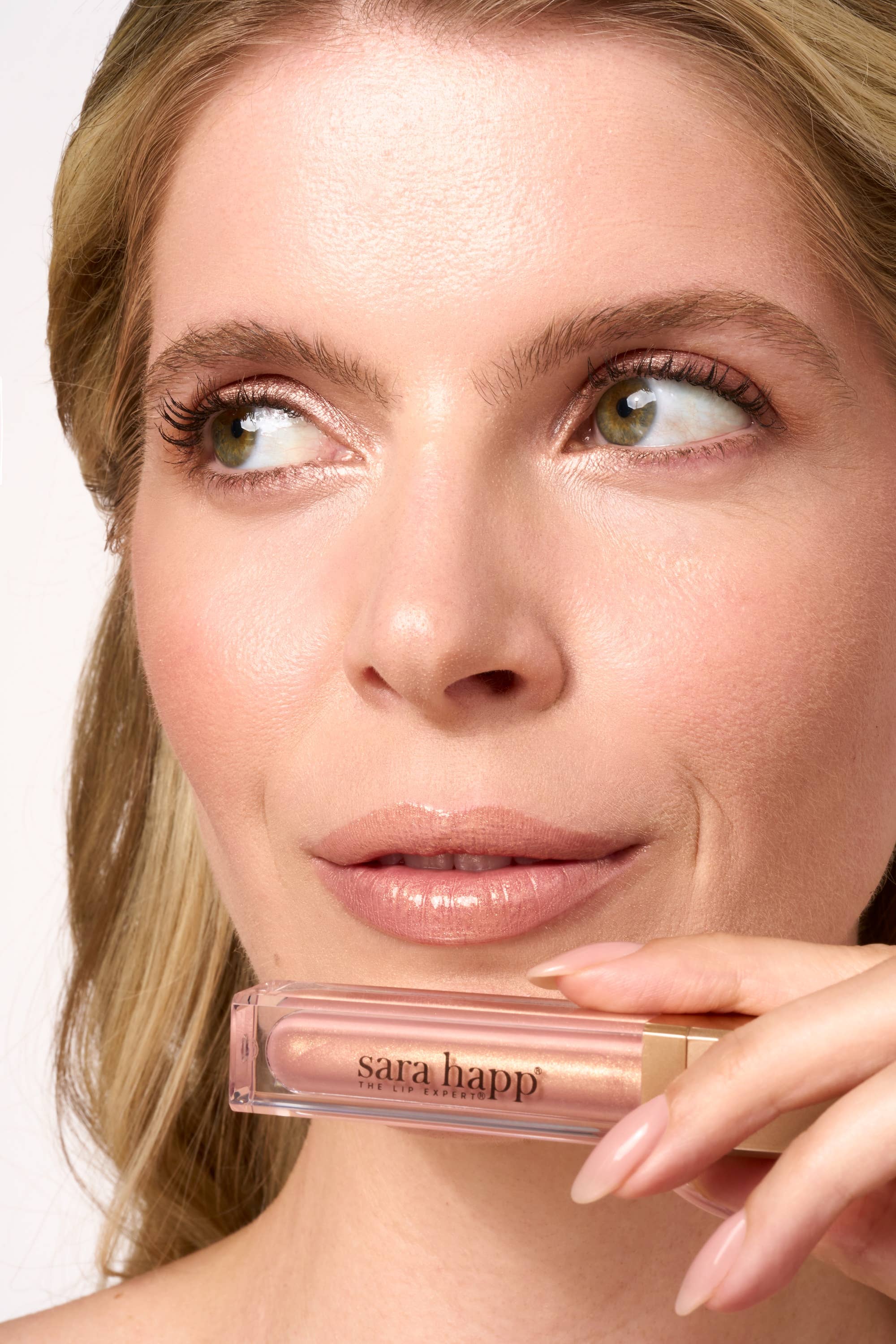 Sara Happ – Gloss labial por atacado – The Rose Gold Slip - Gloss labial hidratante4