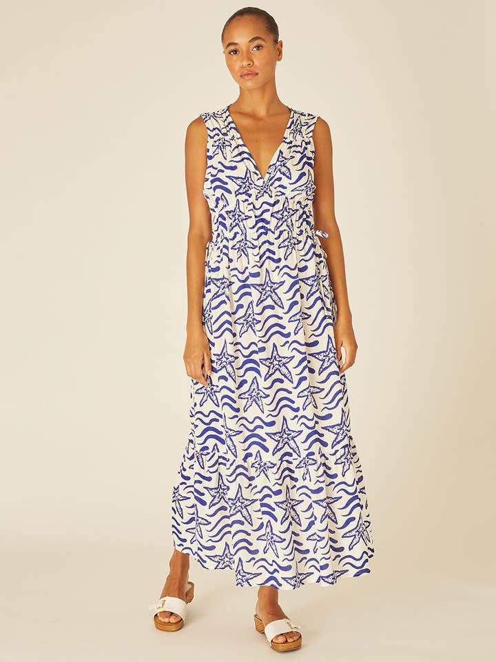 ROBE À VOLANTS BLEU MARINE À ÉTOILES pour la vente par Pepaloves