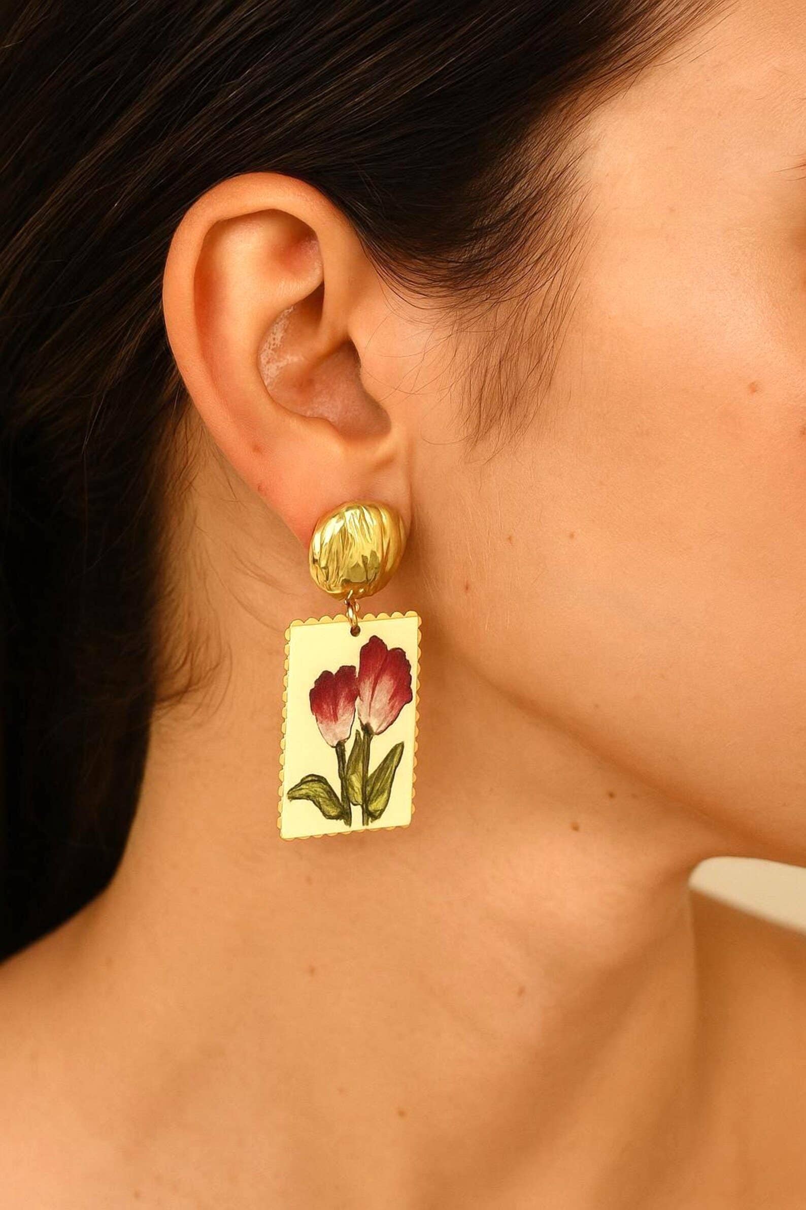 Wild & Free - Vendita all'ingrosso Orecchini pendenti - Orecchini a forma di fiore in acciaio1