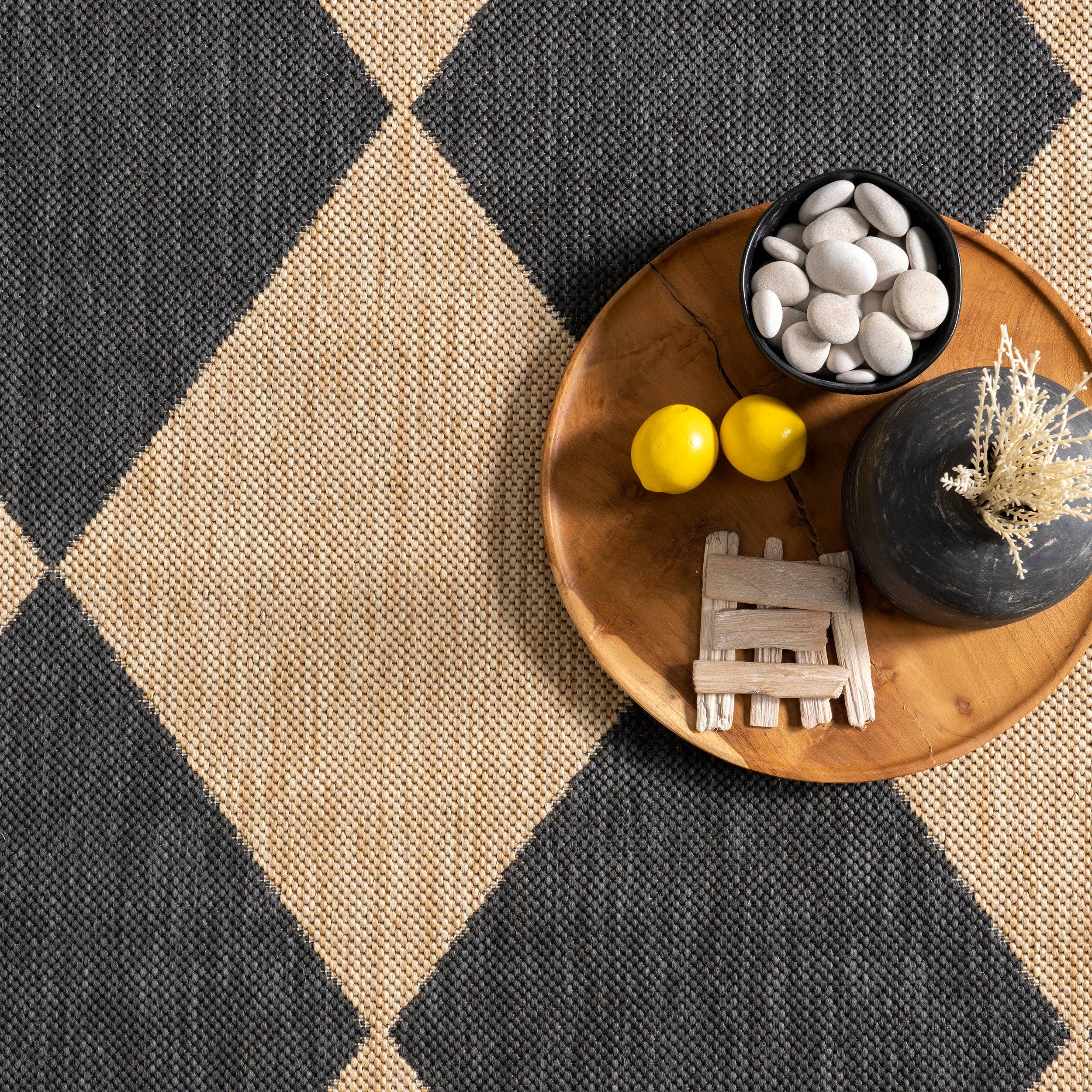 Beige Sabina Diamond Trellis Indoor/Outdoor Area Rug for wholesale on Faire13