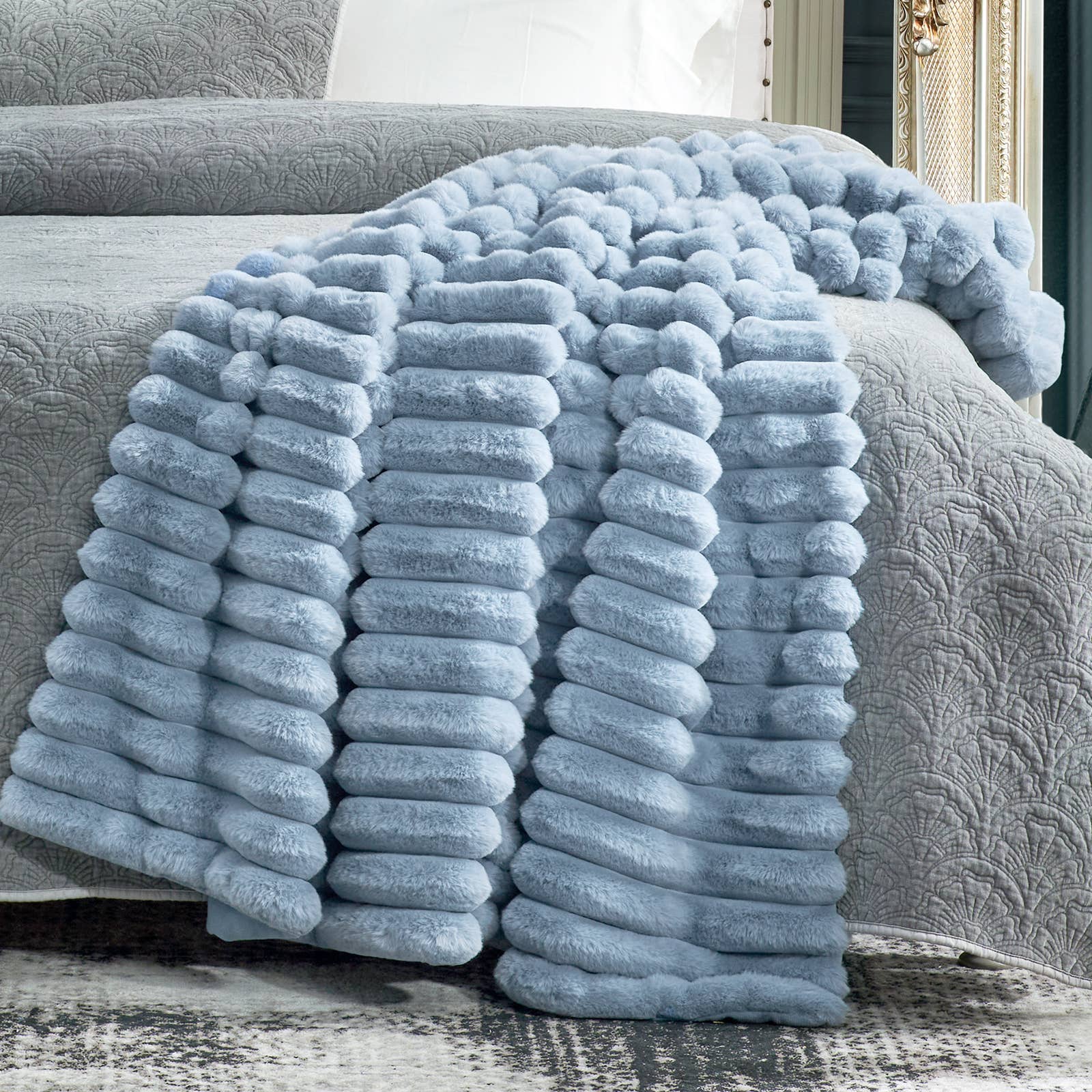 DreamValley - Wholesale Throw Blanket - CB Striped Faux Fur Warm Plush Throw Blanket11