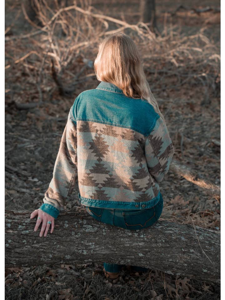 DENIM Damjeans med Aztekisk Modejacka-L-25917 för wholesale på Faire1