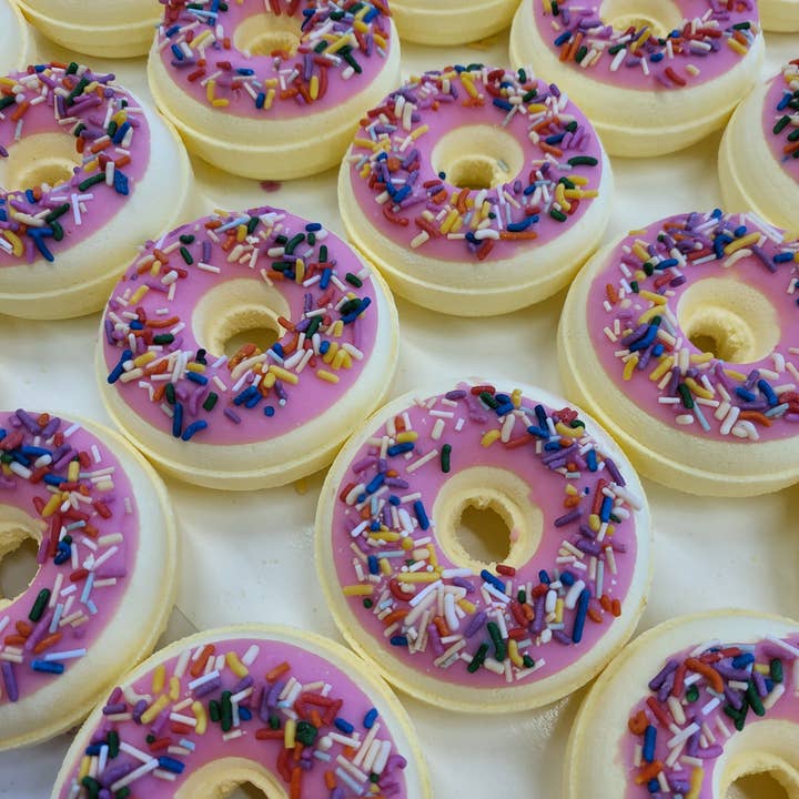 My Little Bath Shop - Wholesale Bath Bomb/Fizz - 6 x Donut Disturb Wholesale Donut Bath Fizzer1