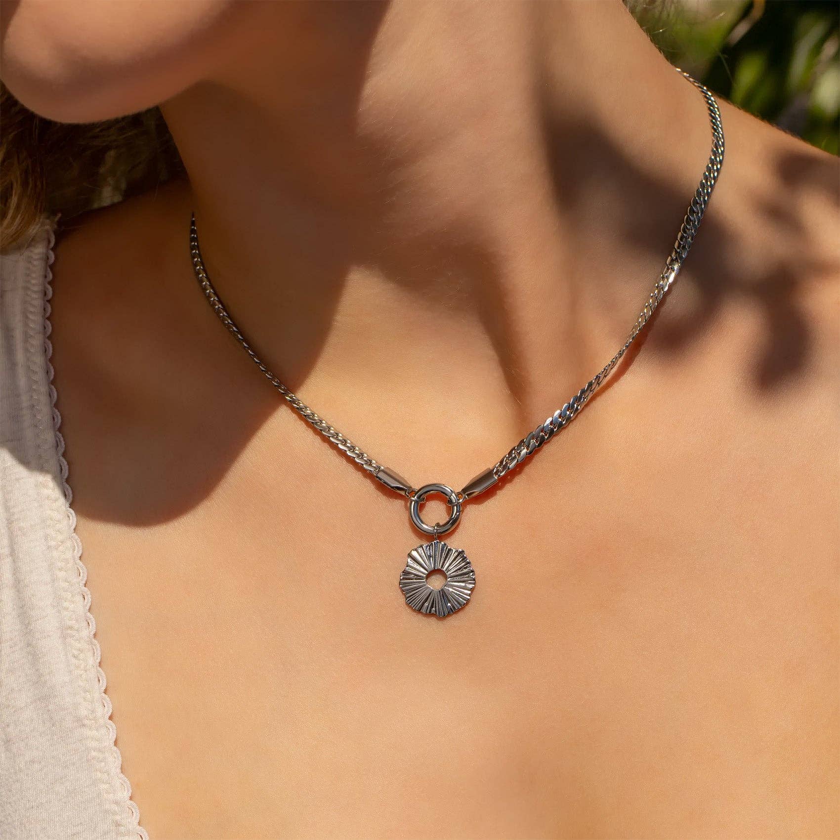 WJW – wholesale Hänge-/berlockhalsband – Halsband med berlockhållare i 18K guld PVD rostfritt stål.9