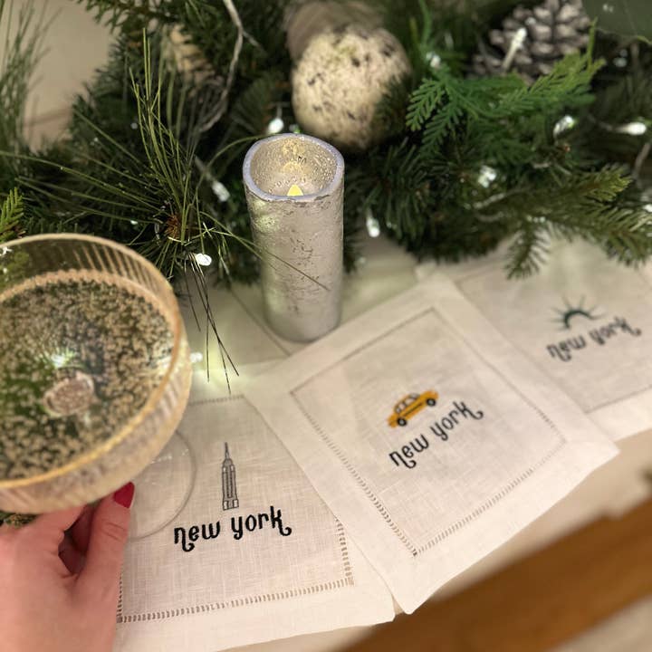 Winston & Waverly - Wholesale Dinner & Cloth Napkin - Welcome to New York Embroidered Cocktail Napkin Set of 4
