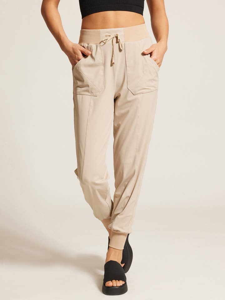 Mastermind Jogger Guldbeklædning for engroshandel hos Blanc Noir