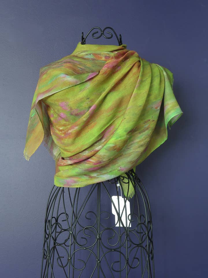 Sciarpa Stola in Seta Modal per Tutte le Stagioni - Sogni di Te per la vendita all'ingrosso da parte di KayJayStudio