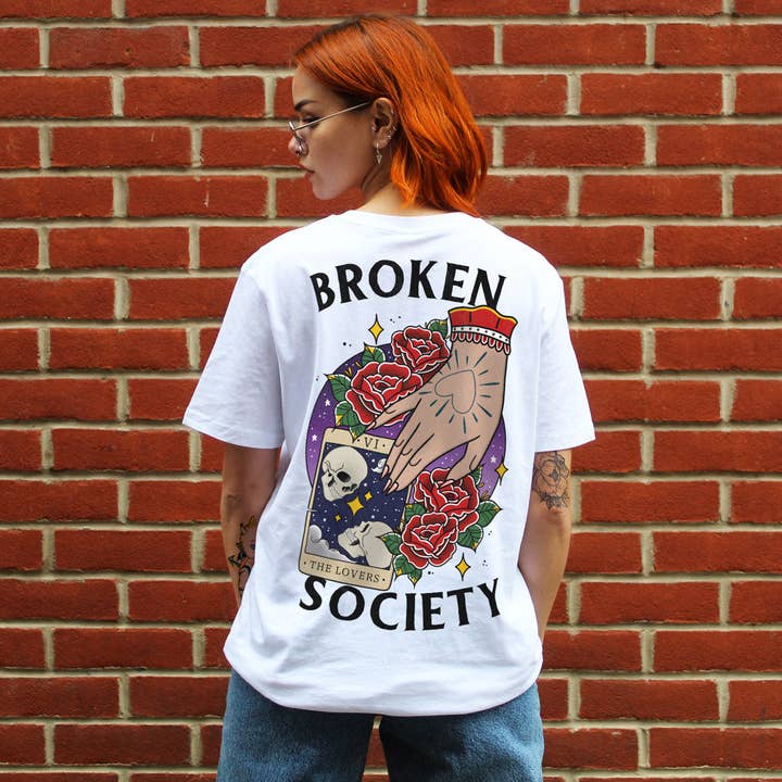 Le T-shirt Tarot des Amoureux (Unisexe) pour la vente par Broken Society