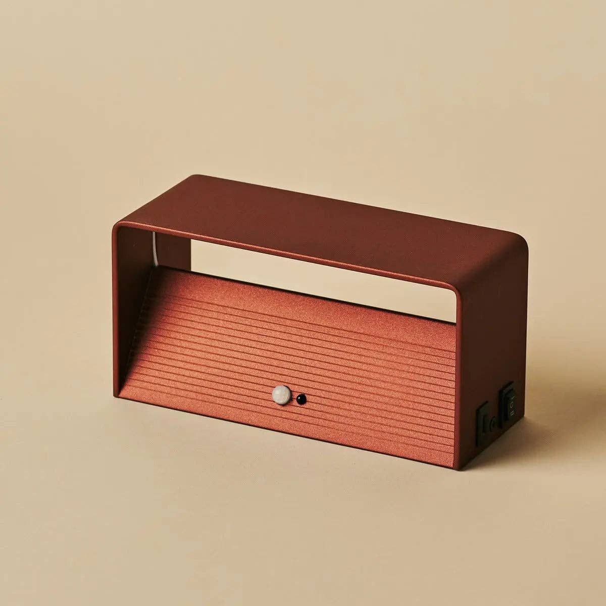 Tavellio – wholesale Accent/desk lamp – Tessa Bronze Rechargeable Wall Lamp | Motion sensor, 20 Light Modes Remote Control9