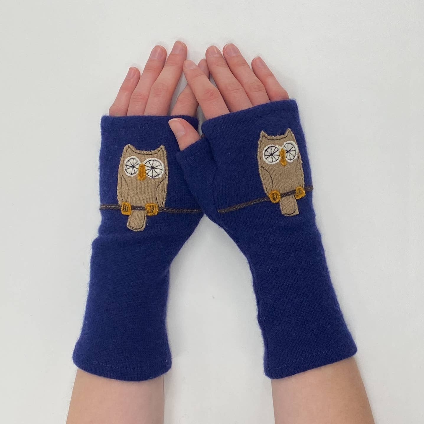 Sardine Clothing Co. - Wholesale Gloves - Women's - Fingerless Cashmere Gloves-Owl0