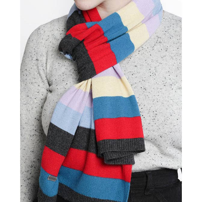 QUINN - Wholesale Scarf - Women's - The Cashmere Happy Scarf2