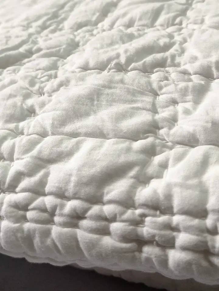 Neem Living - Wholesale Quilt - Check Box Quilt 104"x92"6