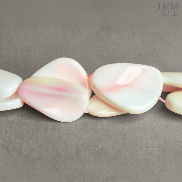 34x25mm Queen Conch Shell Nuggets 16 inch 11 beads for wholesale by The Bead Traders