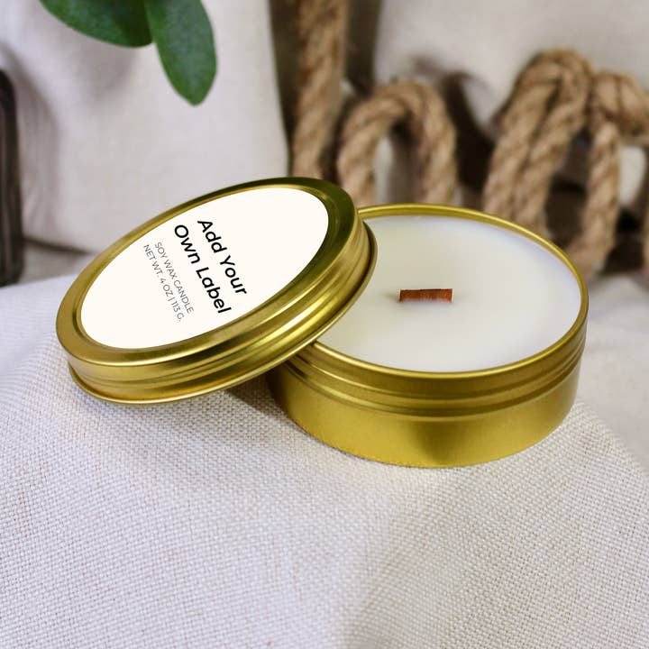 Witte Label Soja Kaars (Ongebrand) 4 oz Gouden Blik + Houten Lont voor wholesale door Eunoia Candle Co.