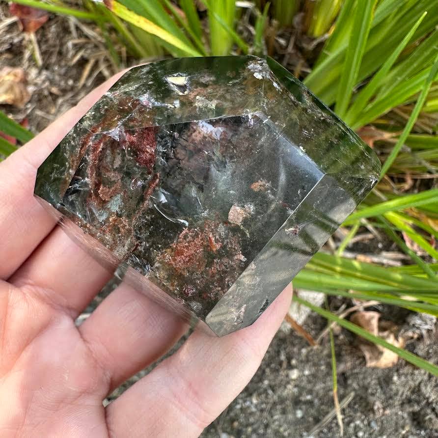 The Crystal Tabby – wholesale Andlig sten/kristall – Inklusion Kvarts Fri Form B1