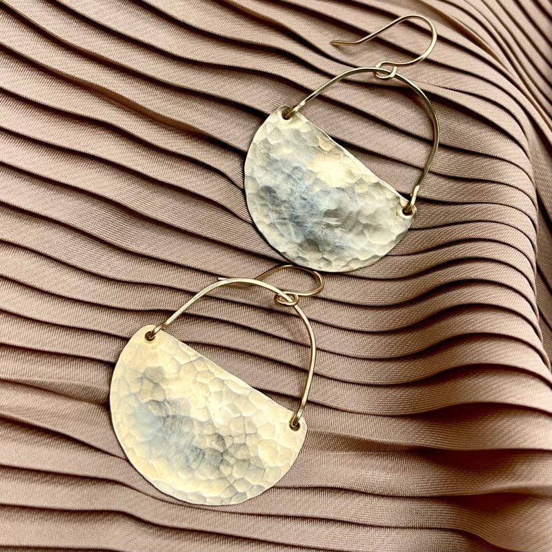 Fluff Hardware - Vente Boucles d'oreilles pendantes - Boucles d'oreilles demi-lune faites main0