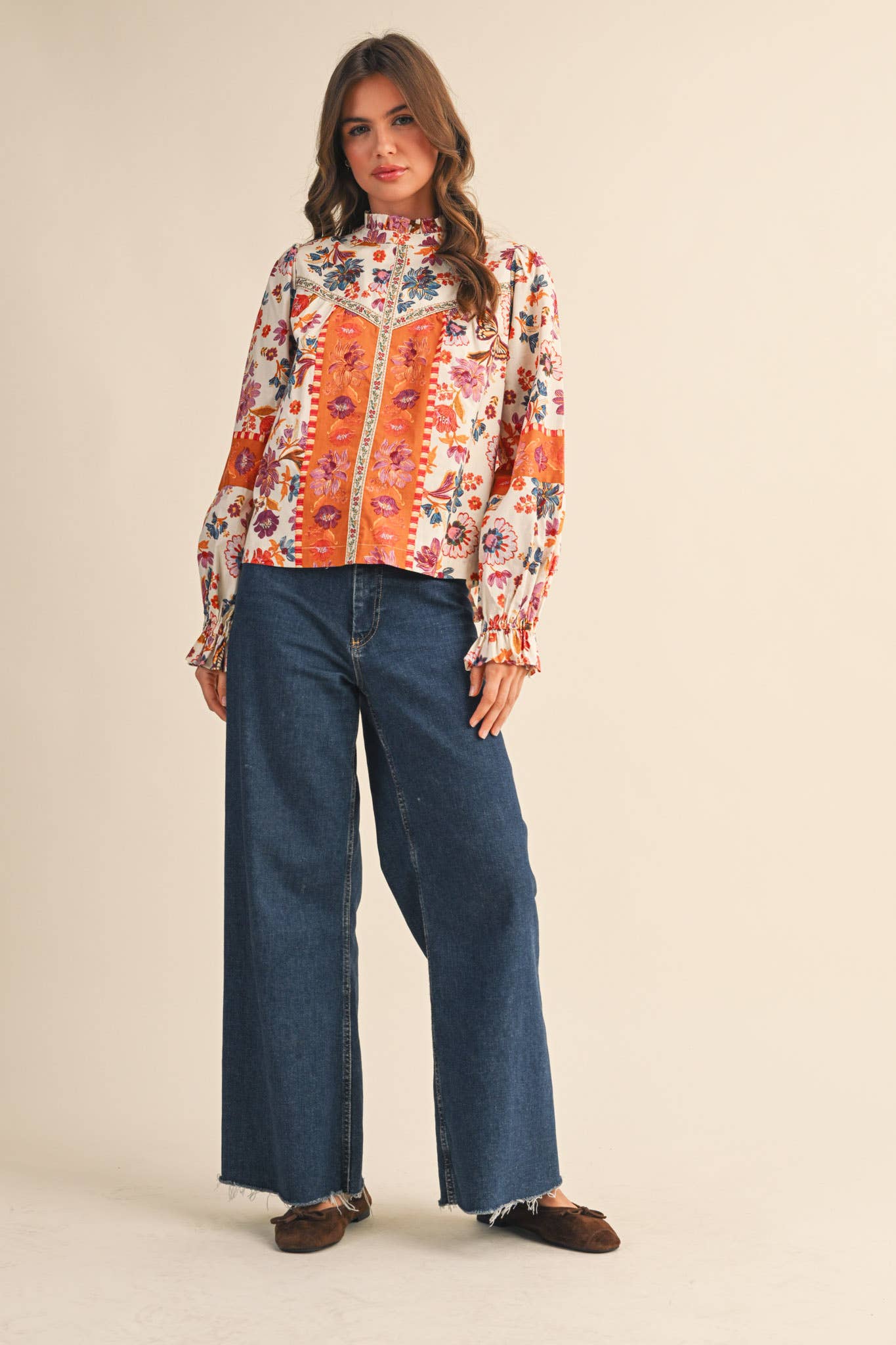 &MERCI - Wholesale Blouse - Women's - EXCLUSIVE FLORAL BORDER PRINT TOP WITH FLORAL TRIM MTP409717