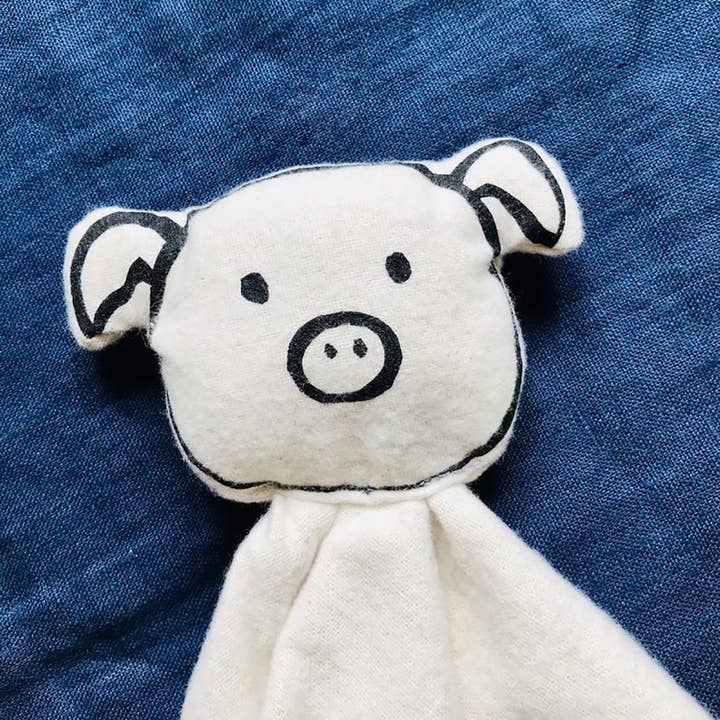 Pig Comforter for wholesale by Triple Tiger