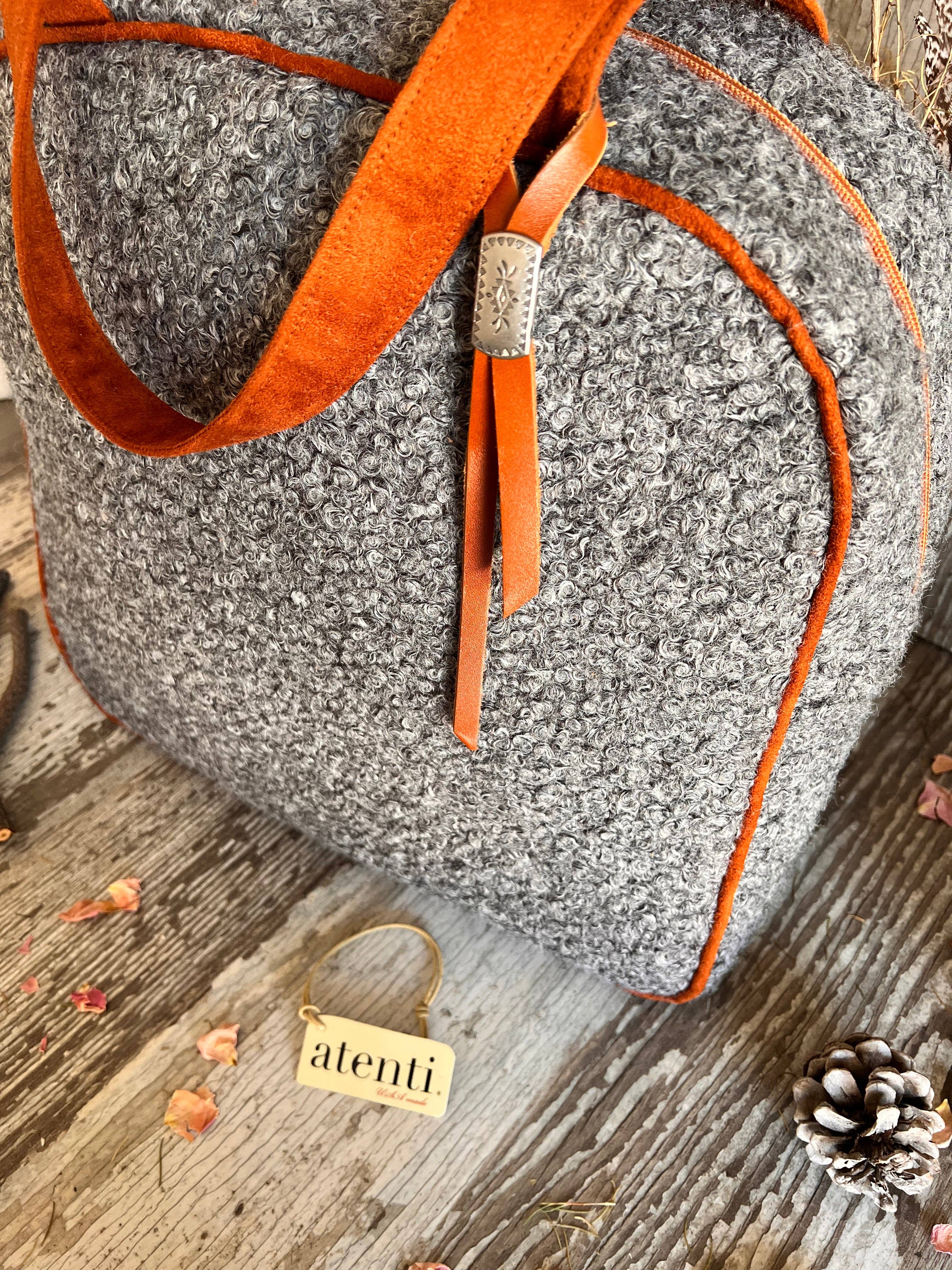 Atenti - Wholesale Weekender Bag - Women's - The Charlie Bonnie;  USA made Travel Weekender, and Large Project Bag5