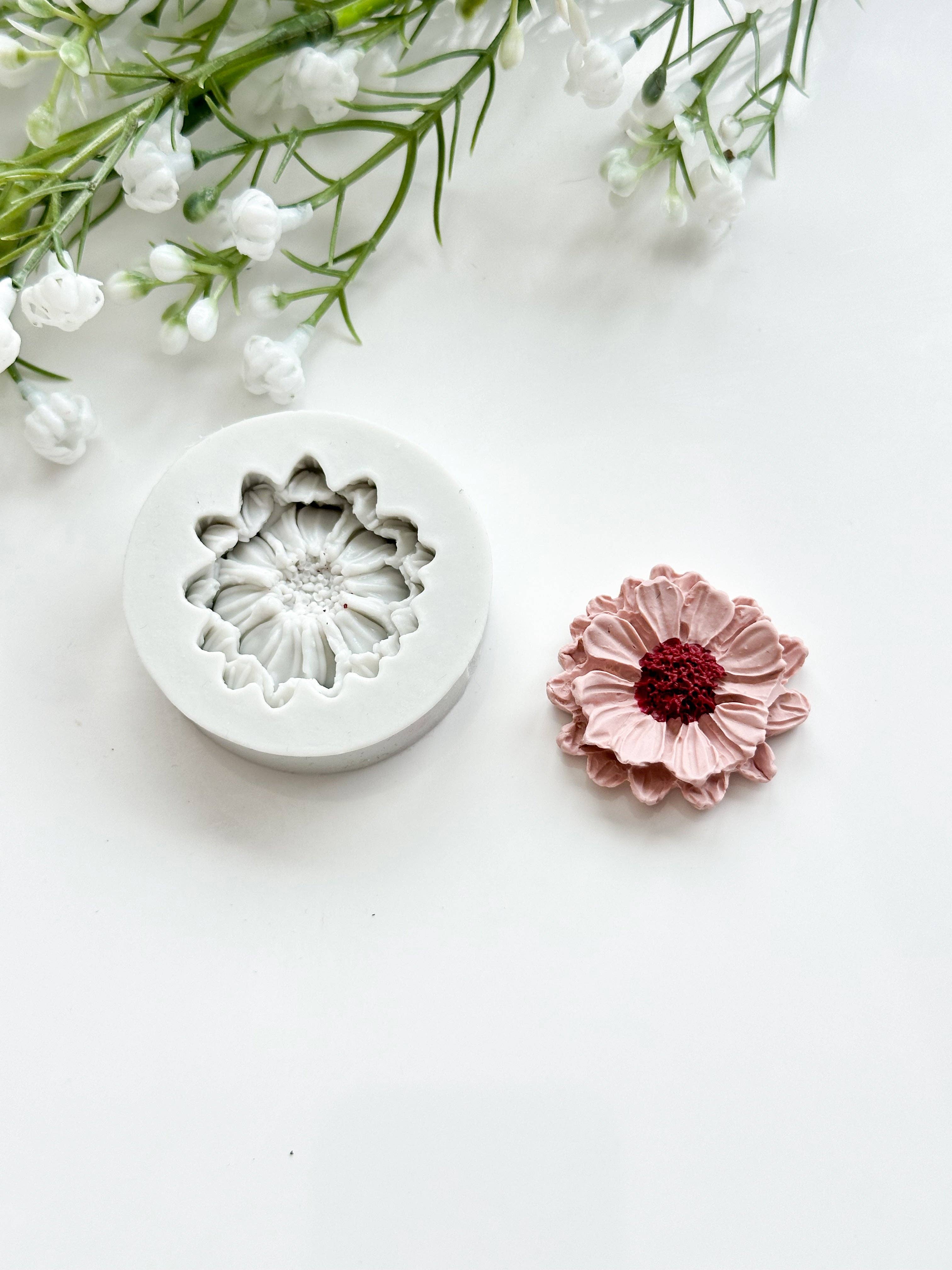 Tera Clay - Wholesale Craft Supplies - Anemone Flower Silicone Mold for Polymer Clay