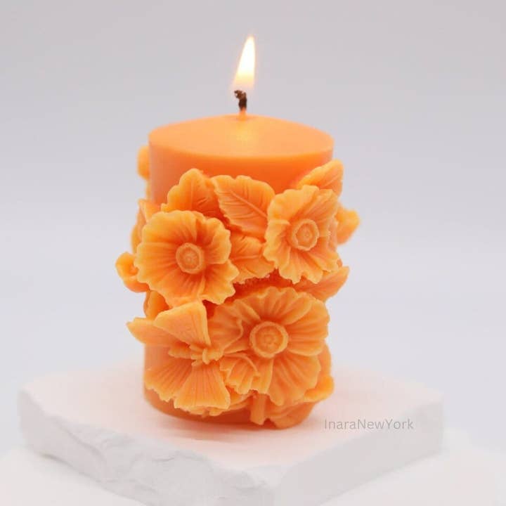 Inara New York - Venta al por mayor Velas de diseño llamativo - Vela en forma de pilar de flores | Vela de amor