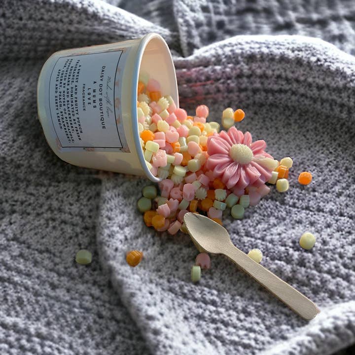 Wax melt Scoopie tubs for wholesale by Daisy Dot Boutique