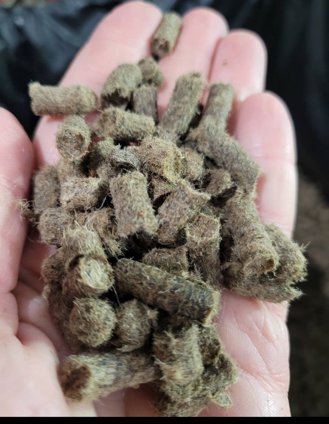 Re-Ewe'able - Wholesale Fertilizer - Wool Pellets-Natural Fertilizer & Soil Amendment BULK 10#2