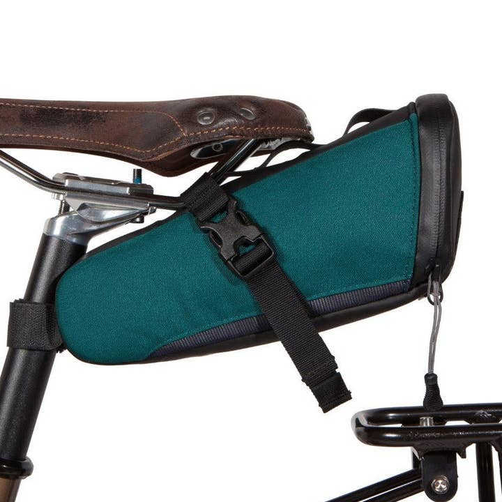 Commute Seat Pack (1.5 L) for wholesale by Two Wheel Gear