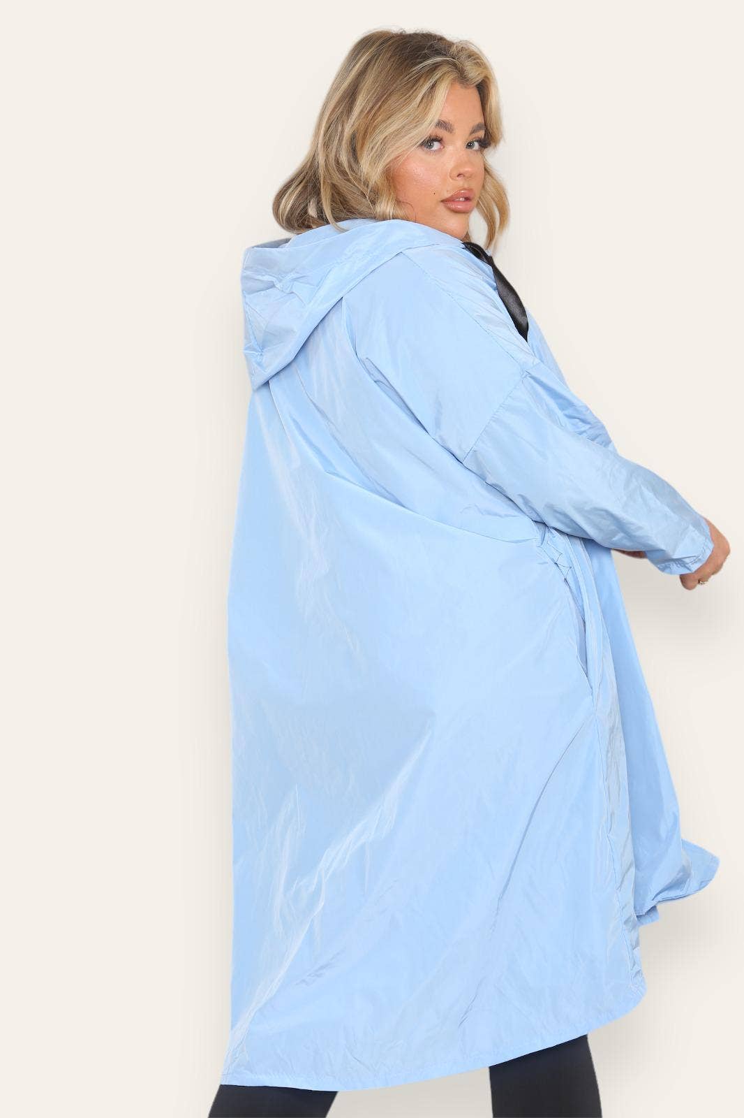 Miss Bold - Wholesale Raincoat - Women's - Oversized Hooded Rain Mac20