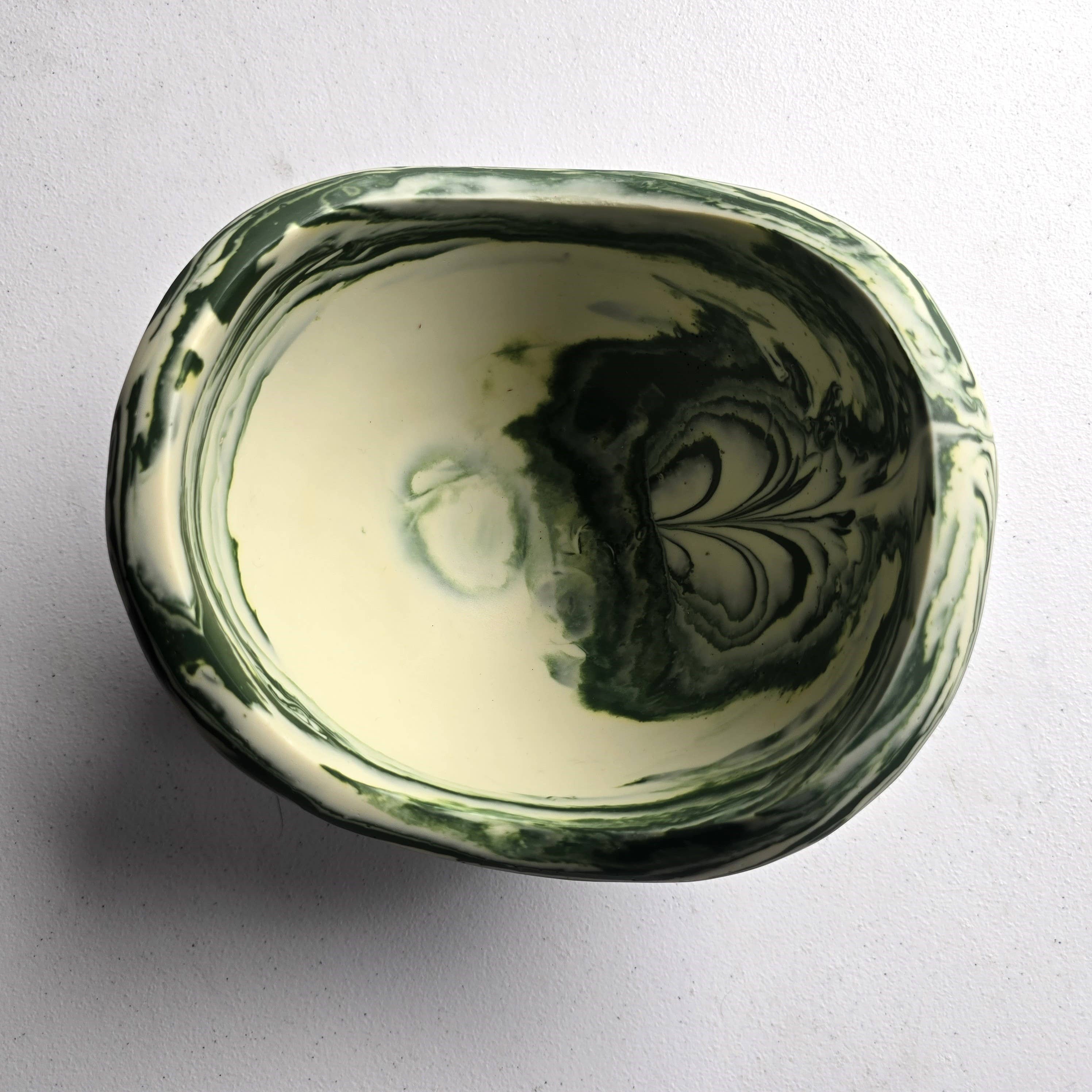 Gibb & Daan - Wholesale Serve Bowl - Organic Shape Resin Bowl - Entryway Catchall - Small Size 6