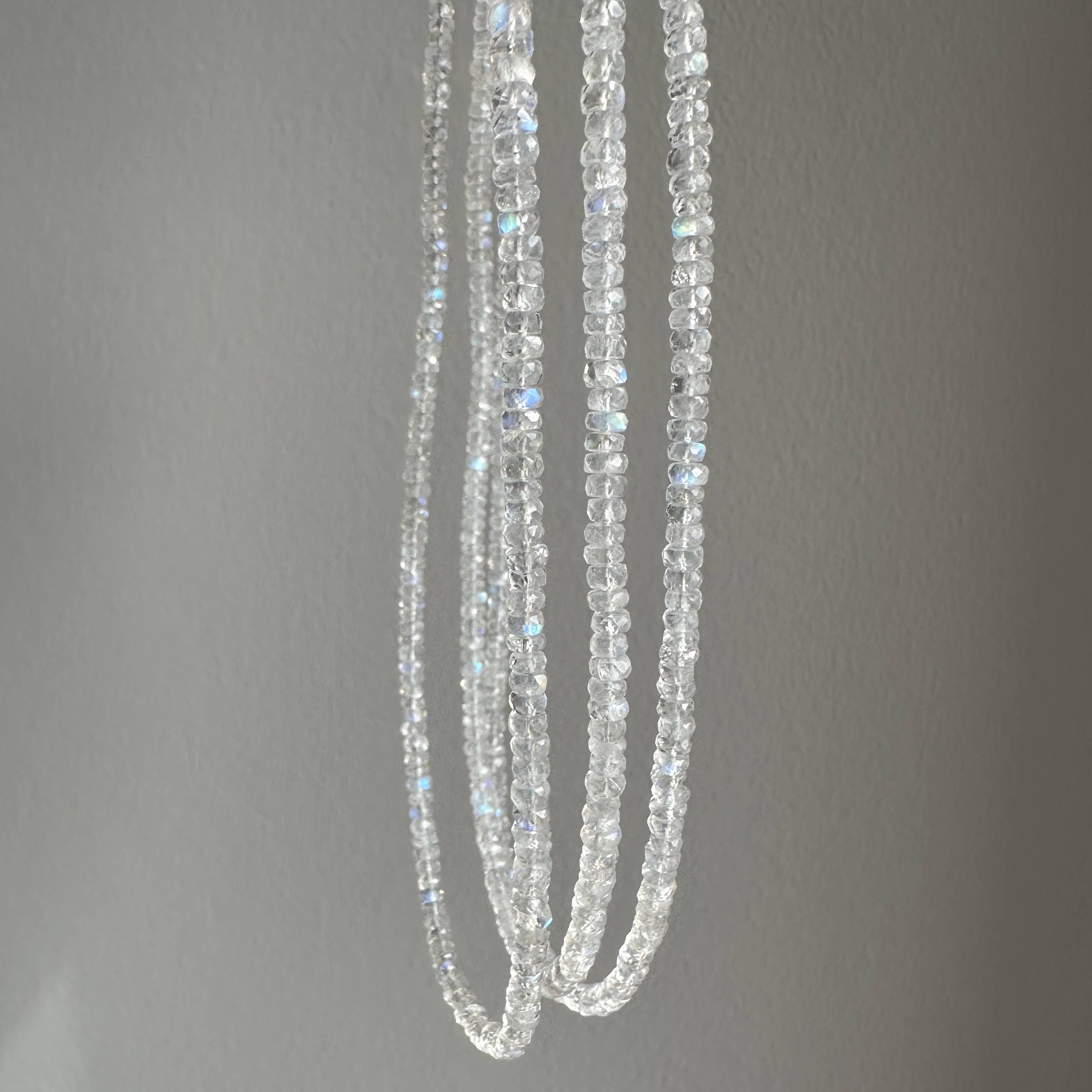 Hvid Månesten Halskæde | Hvid Beskyttelse | Spirituelle Perler for engroshandel på Faire2