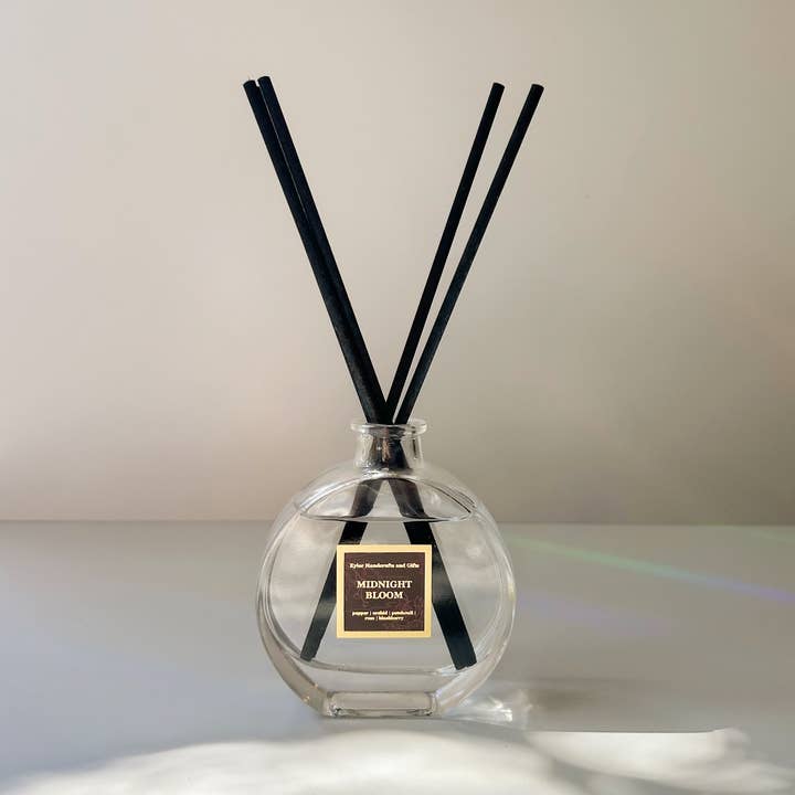 Midnight Bloom - Diffuseur Reed pour la vente par Kyler Handcrafts and Gifts