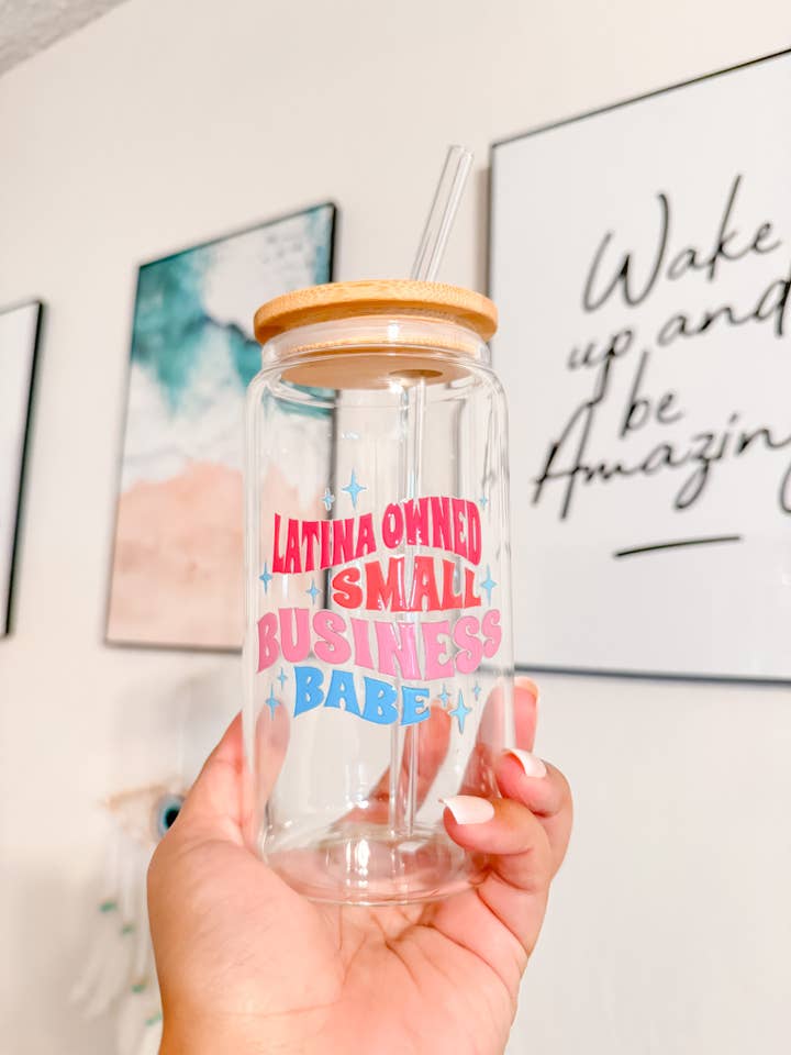 Petite entreprise détenue par une Latina - Canette de bière en verre de 16 oz pour la vente par Oh So Latina