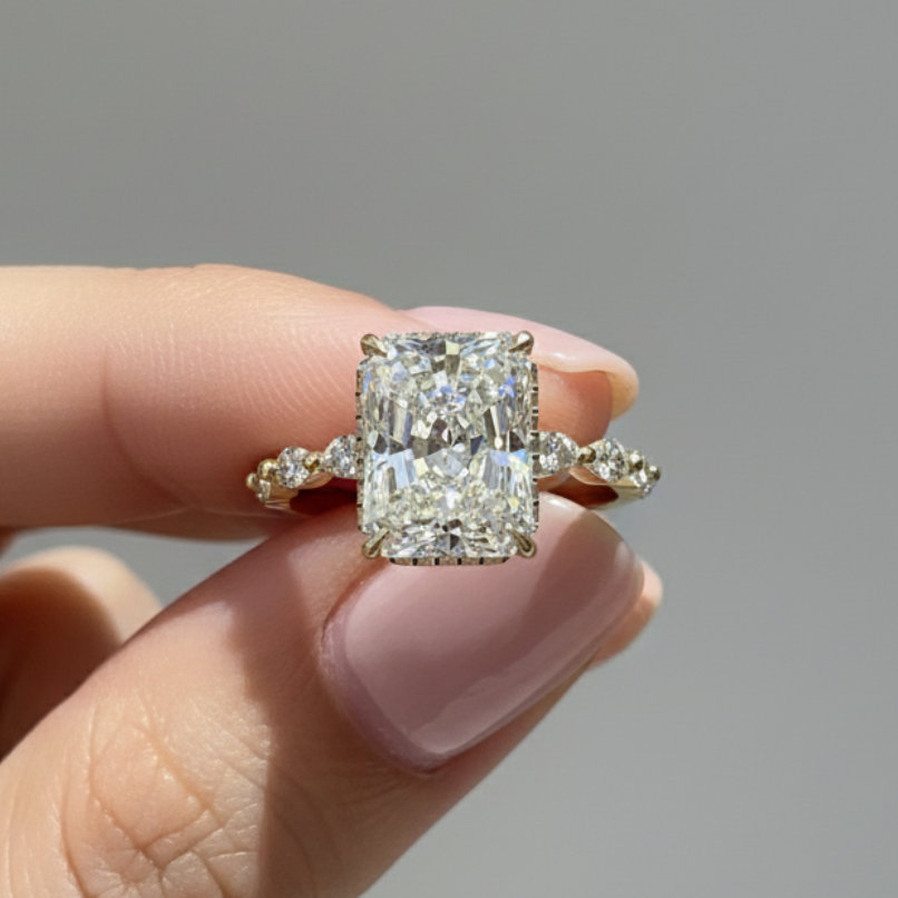 Triple C Diamonds - Vente Bagues de fiançailles - Bague de fiançailles en diamant avec bande marquise cachée halo radiant élégant en or massif 14K de 2 à 4 carats7