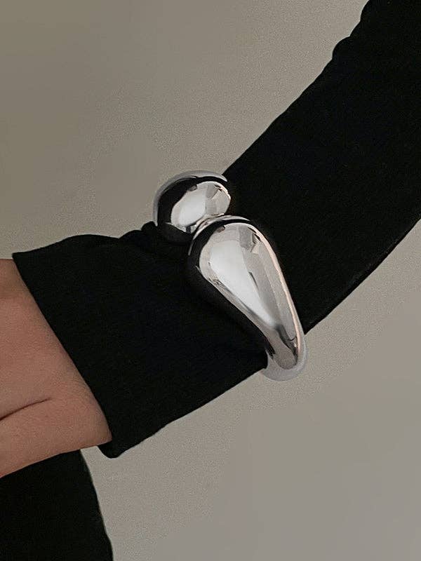 Geometric Ringent Bracelet Accessories for wholesale by Basis Fancy