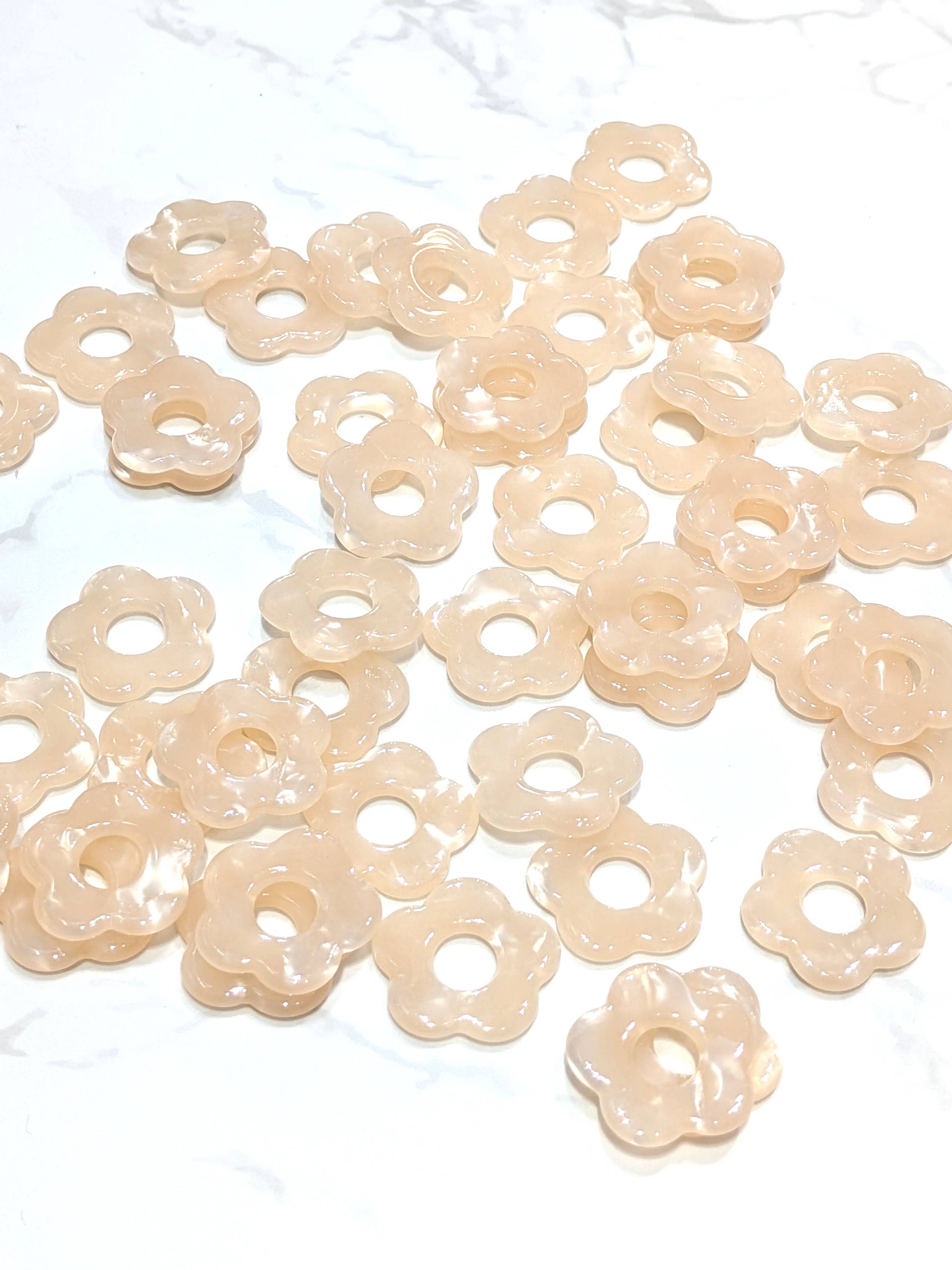 LOLO & YAYA – wholesale Emergency response charm – Flower pendant 2cm, 1.5O euros / u41