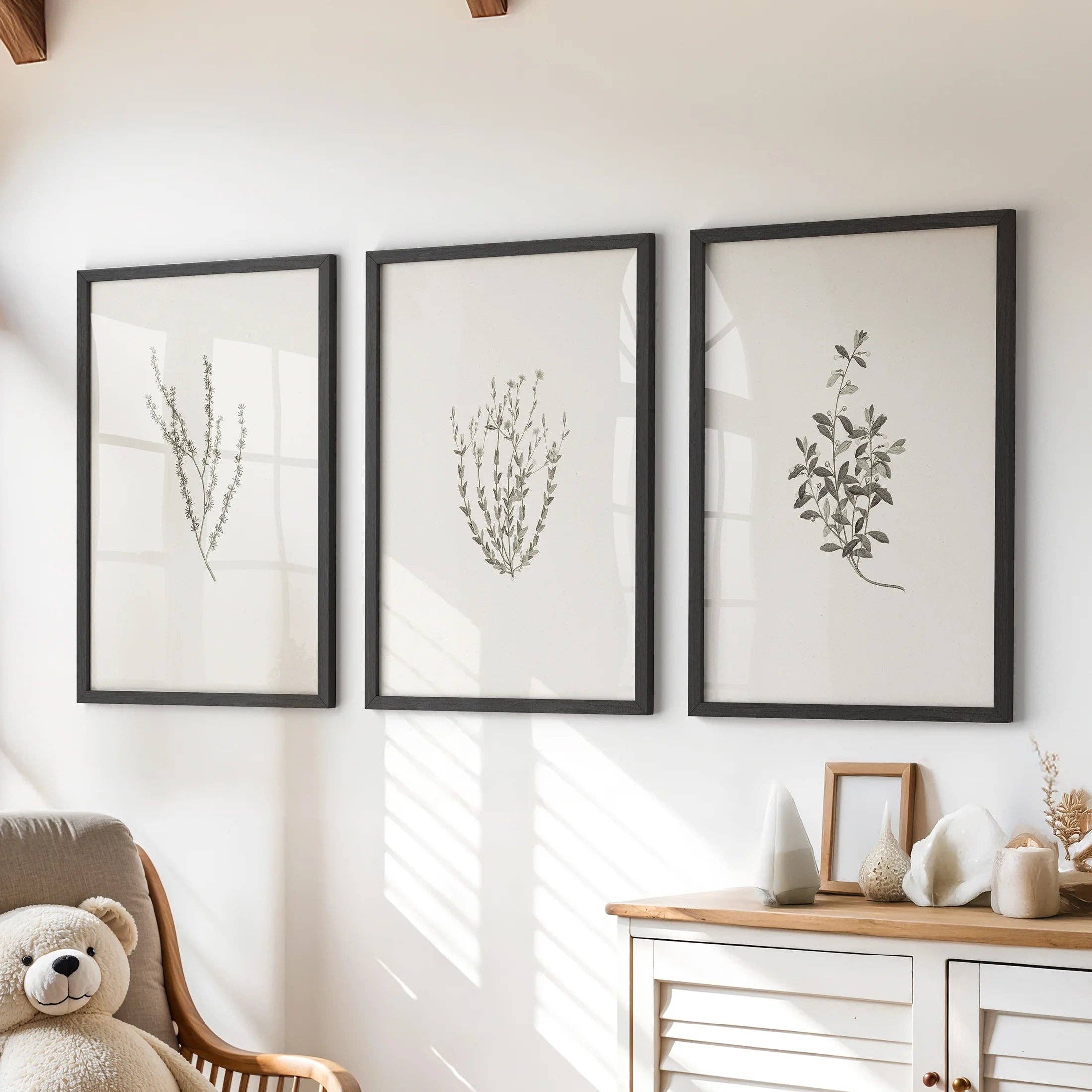 PrintSets.com - Wholesale Gallery Wall Set - Vintage Botanical 3 Piece Wall Decor. Rustic Dried Flower Prints1