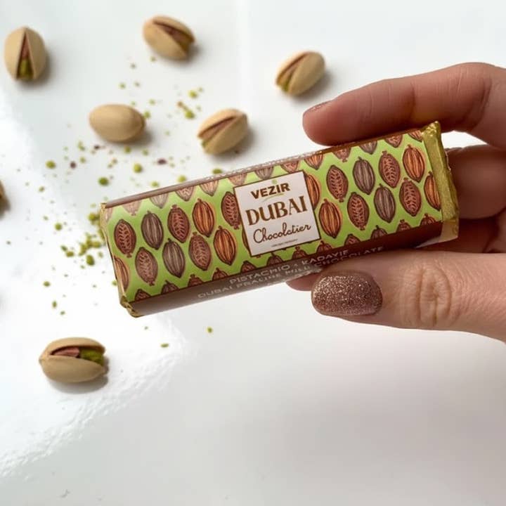 Pistachio Praline Dubai Chocolate Bar – Crispy & Nutty Delight 37gr for wholesale by Aladdin