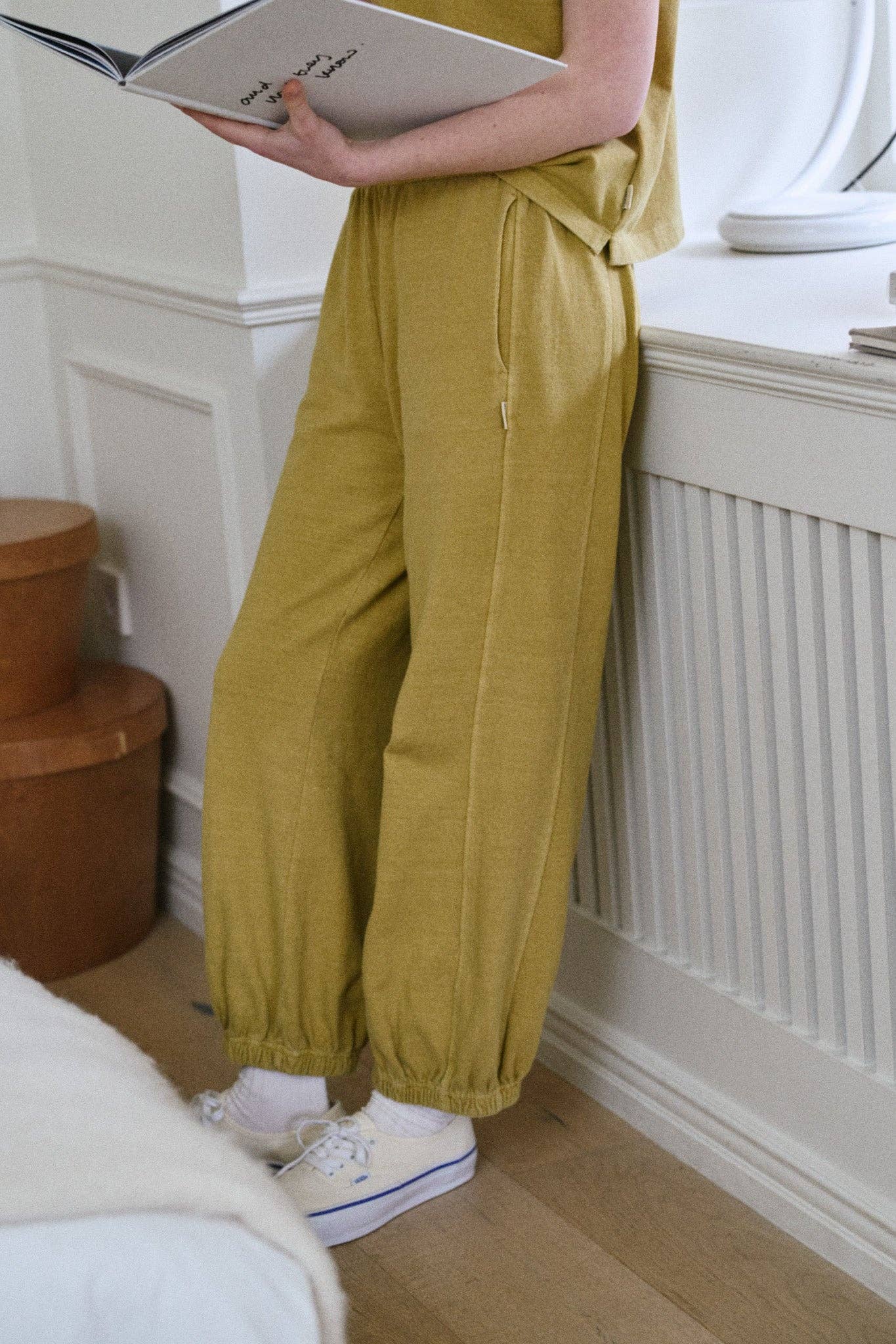 Le Bon Shoppe - Wholesale Pants – Women's - Balloon Pants (2S-2M-2L)23