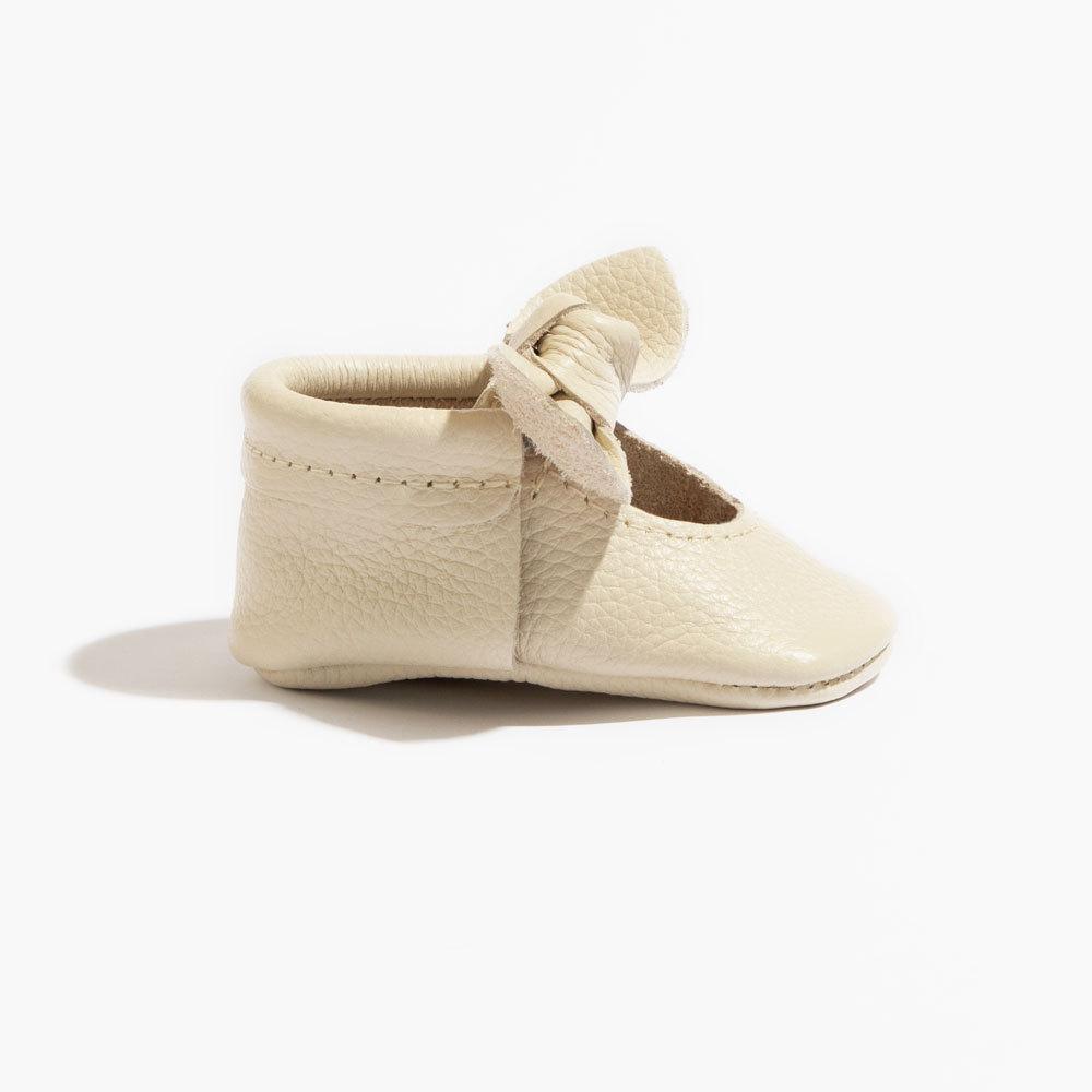 Freshly Picked - Vente Chaussures de berceau – bébé - Chaussure Bébé Noeud Bouclé Bouleau2