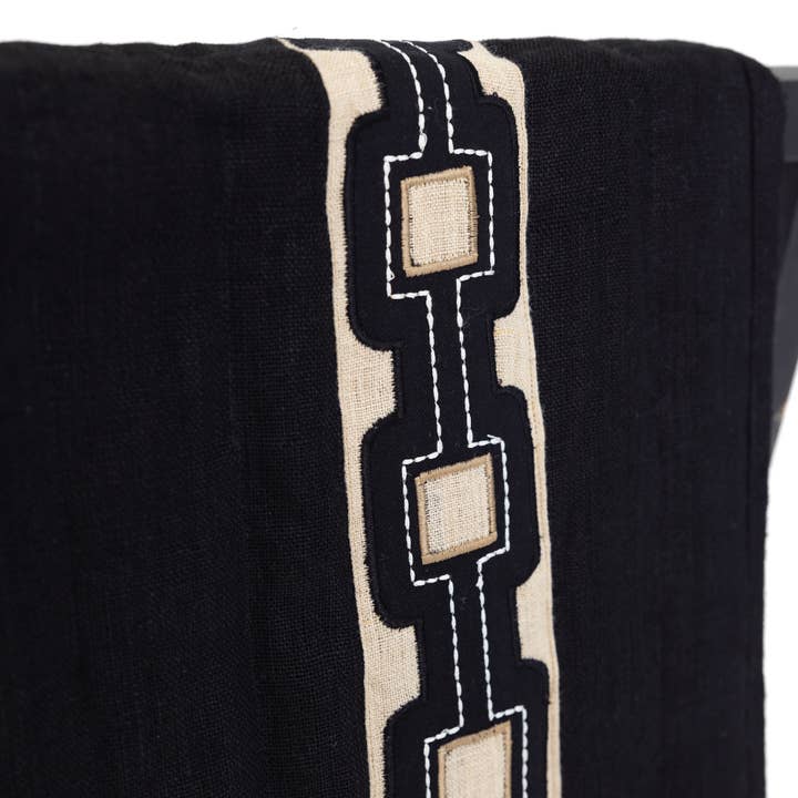 BHD HOME - Wholesale Bedding blanket - Braid Geo Black Bed Sash 76 x 229cm4