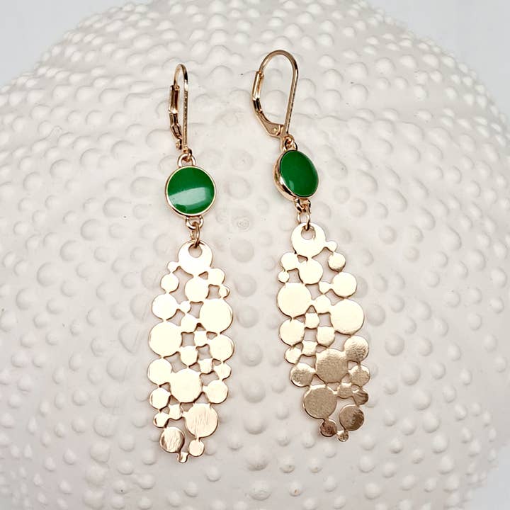 Brincos - Merry - oval - dourado/verde por atacado de Maison Delclef