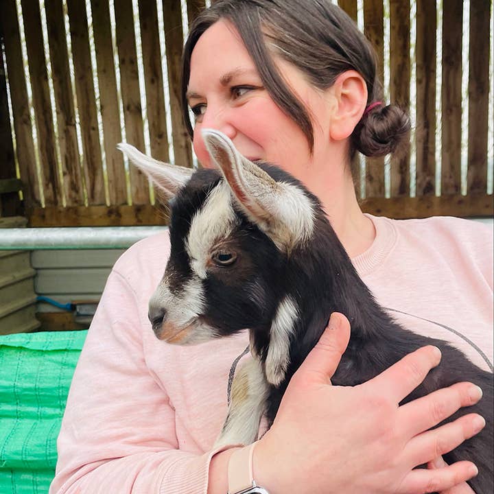 IMOGEN OWEN – wholesale Bar Soap – ARTISAN GOATS MILK SOAP - MILK - 3 oz3