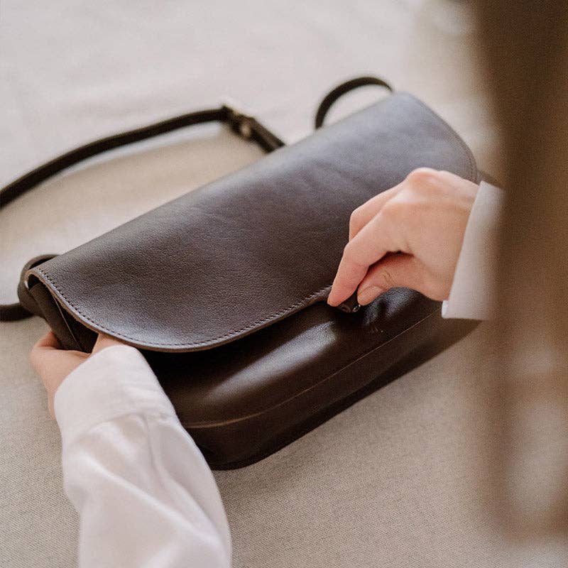 Keecie – wholesale Axelväska - Dam – Väska Little Fox i mörkbrunt slitet läder7