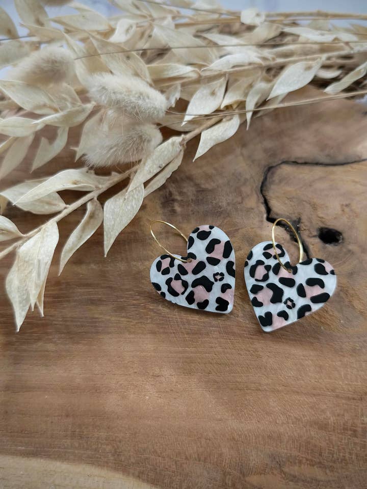 Graou Heart Nude Ohrringe für den Großhandel von Les Noeuds de Maman