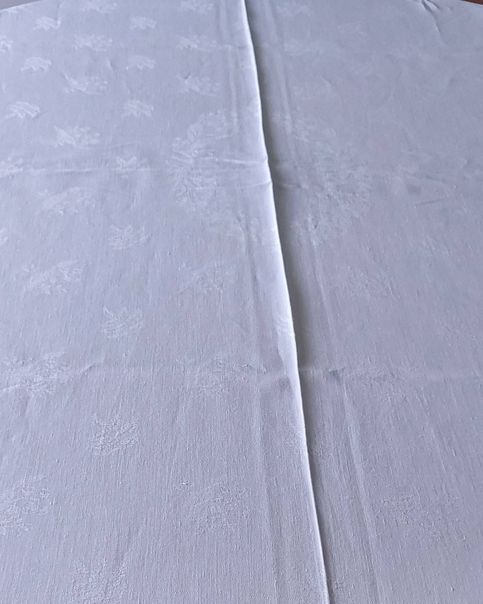 Heyfoo - Wholesale Tablecloth - White Flanders Cotton Tablecloth with 10 Napkins3