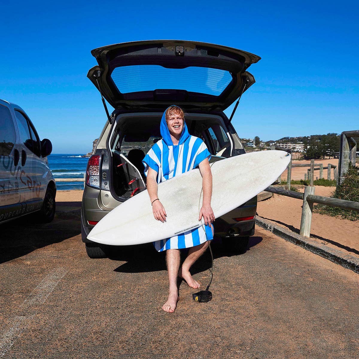 Dock & Bay UK - Wholesale Poncho - Unisex - Dock & Bay Poncho Adults - Bondi Blue - GRS Certified6